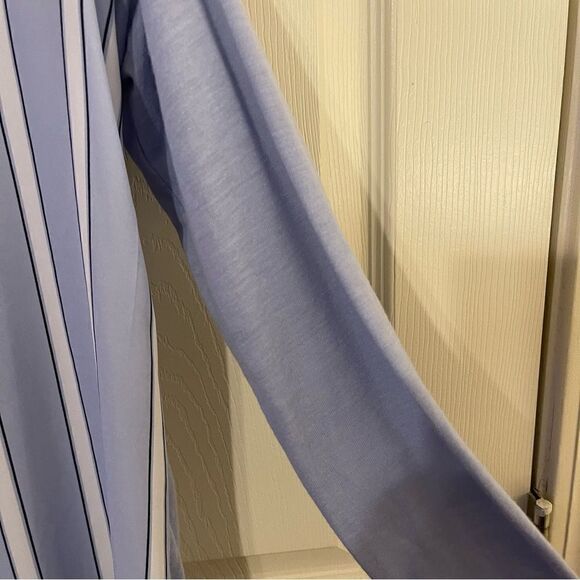 LOFT Women's Blue Blouse - Picture 4 of 7